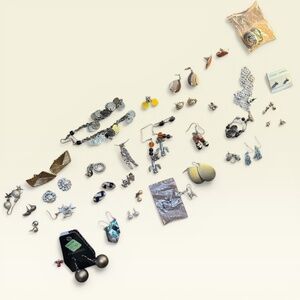 Vintage Costume Jewelry Earrings Lot 35 Pairs Mixed Dangle Stud Hoop